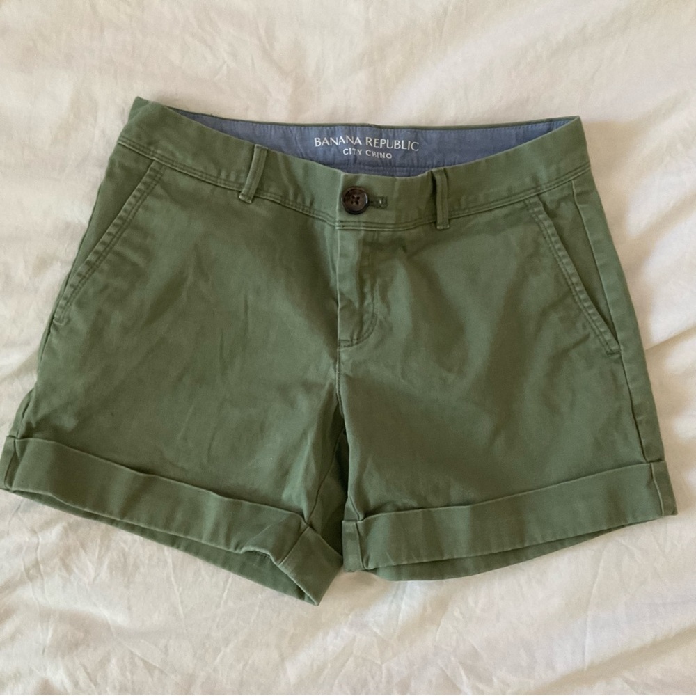 Banana Republic Olive Green Chino Mid-rise Shorts